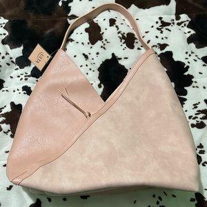 Pink Ulta purse never used